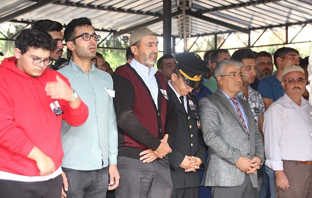 Uzman çavuş memleketinde defnedildi