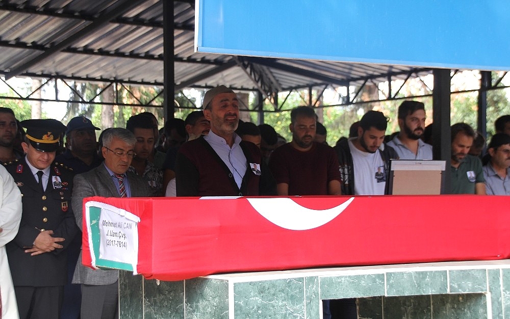 Uzman çavuş memleketinde defnedildi
