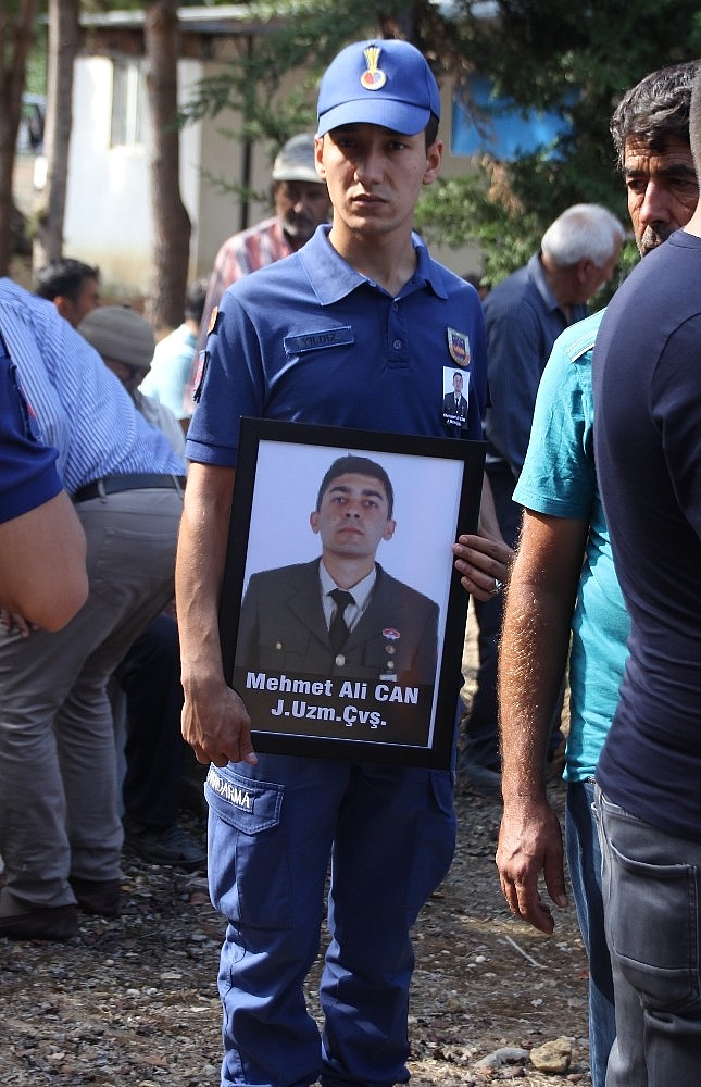 Uzman çavuş memleketinde defnedildi