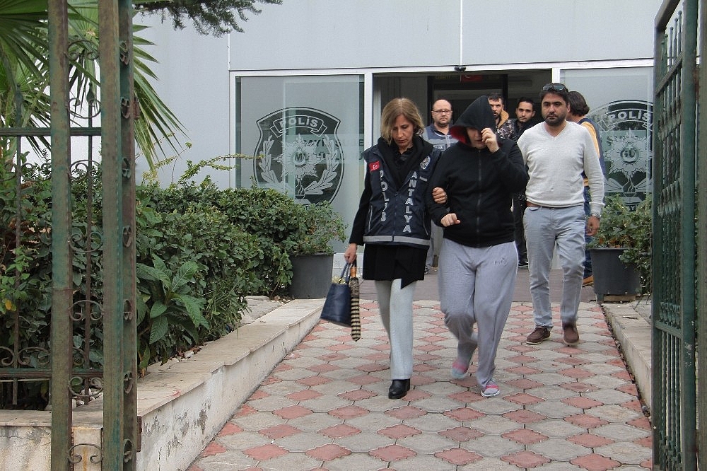 Antalya'da dolandırıcılık operasyonu!