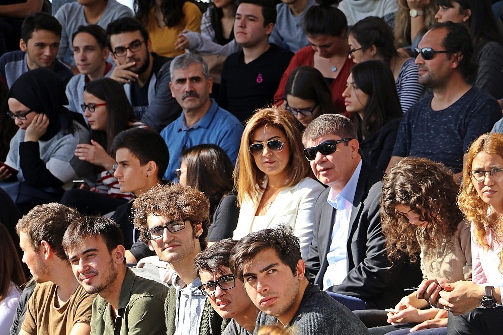 Antalya'da fok ve yunusların muhteşem şovu