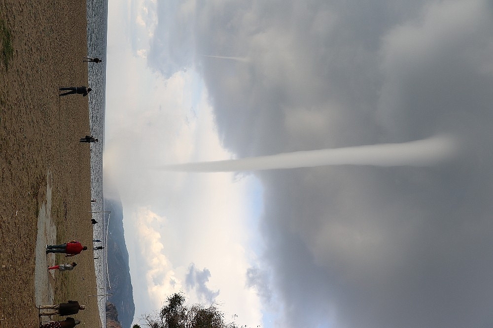Antalya'da hortum dehşeti! (Videolu)