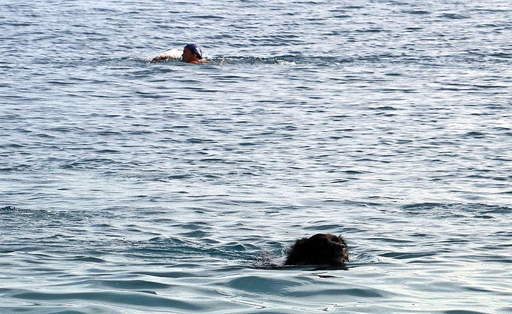 Antalya'da Kasım sonunda deniz keyfi