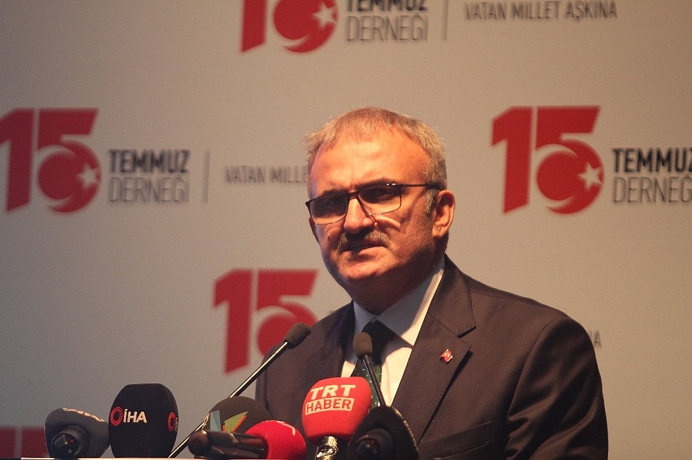 Bakan Selçuk, 15 Temmuz şehit aileleriyle bir araya geldi
