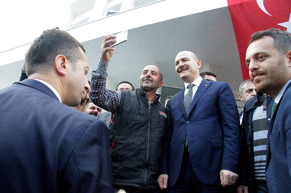 Bakan Soylu, Antalya'da cami açılışına katıldı
