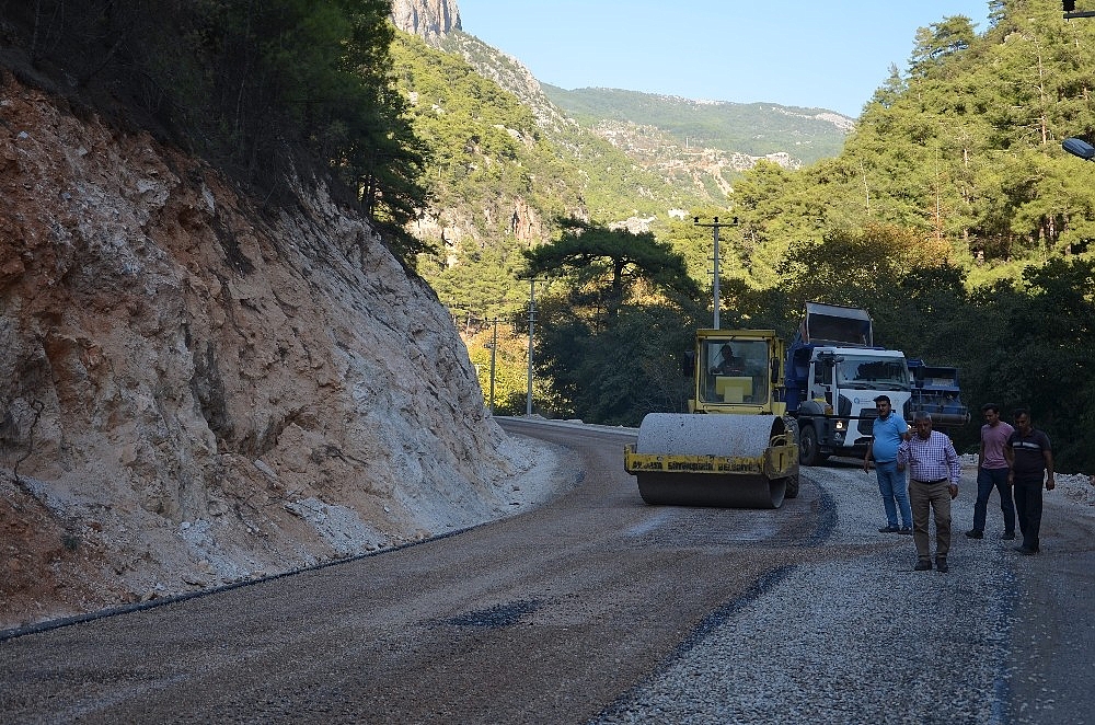 Muhtarlardan Başkan Türel'e teşekkür