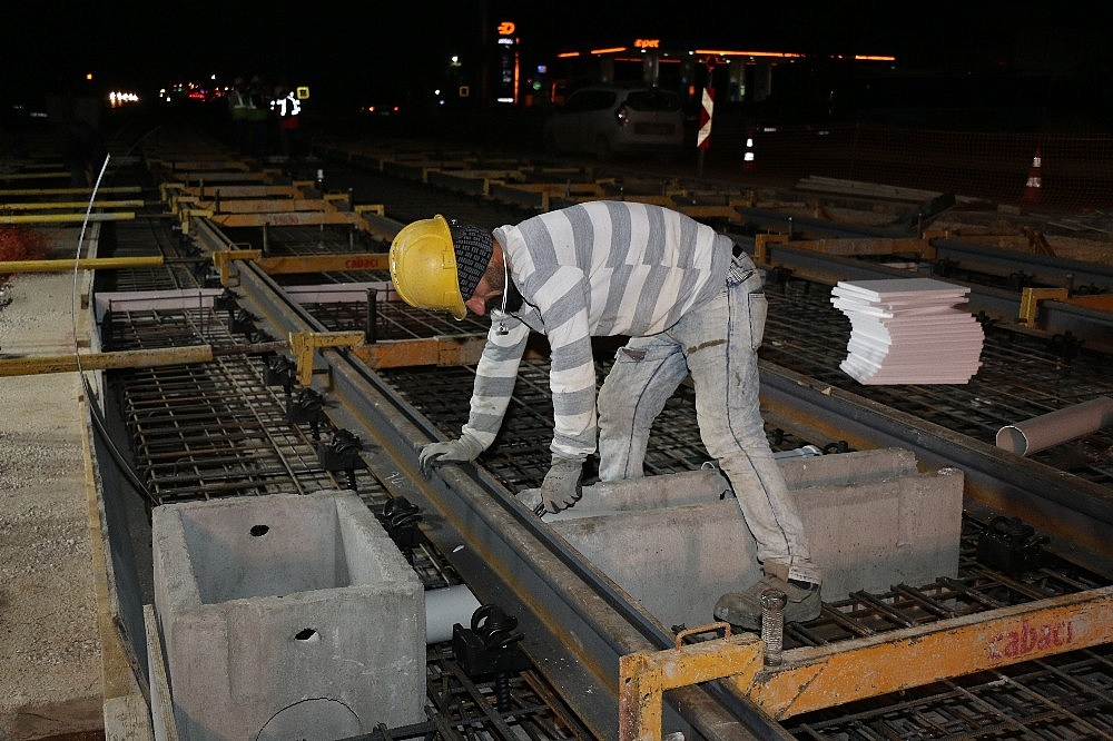 Raylı sistemde 724 aralıksız çalışma