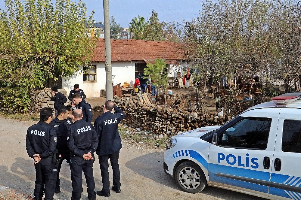Yaşlı adam evinde ölü bulundu!