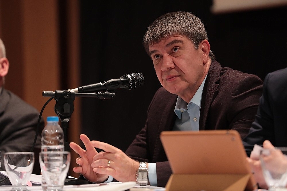 Başkan Türel Muratpaşa'nın sorunlarını dinledi