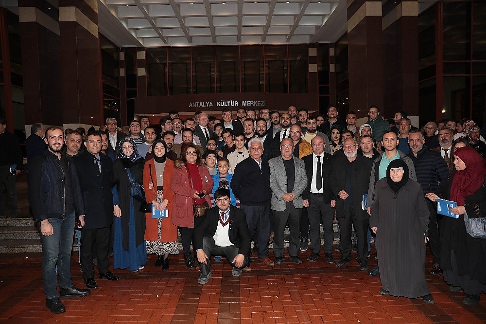 Başkan Türel Muratpaşa'nın sorunlarını dinledi