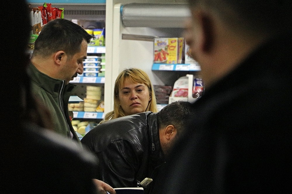 Zincir markette gaspçı dehşeti!