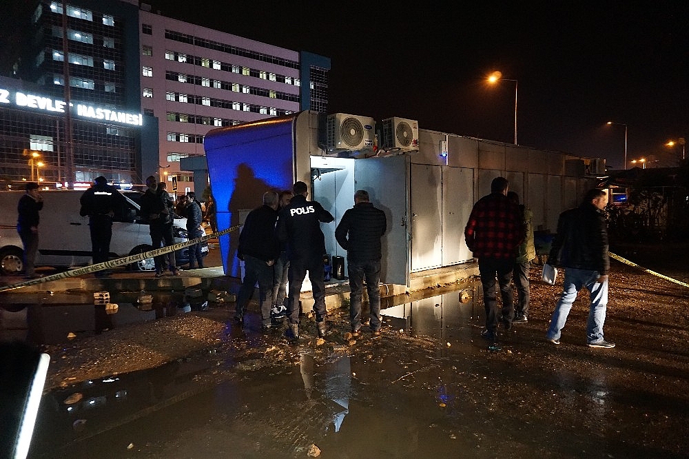 Antalya'da silahlı ATM soygunu! (Videolu)