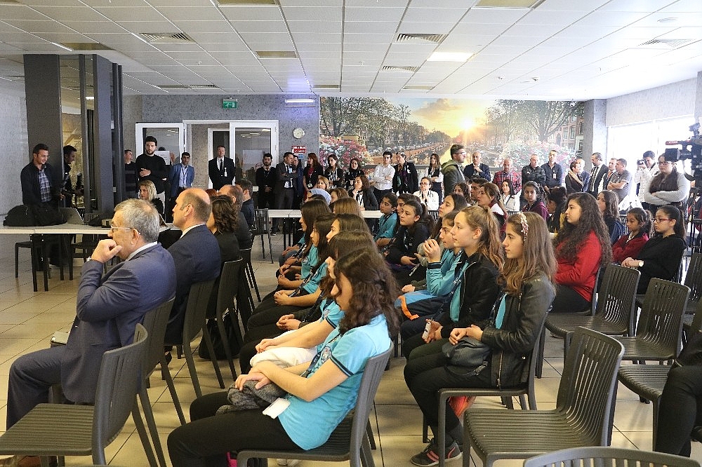 Antalya'da, 'kızlar da yapabilir' etkinliği