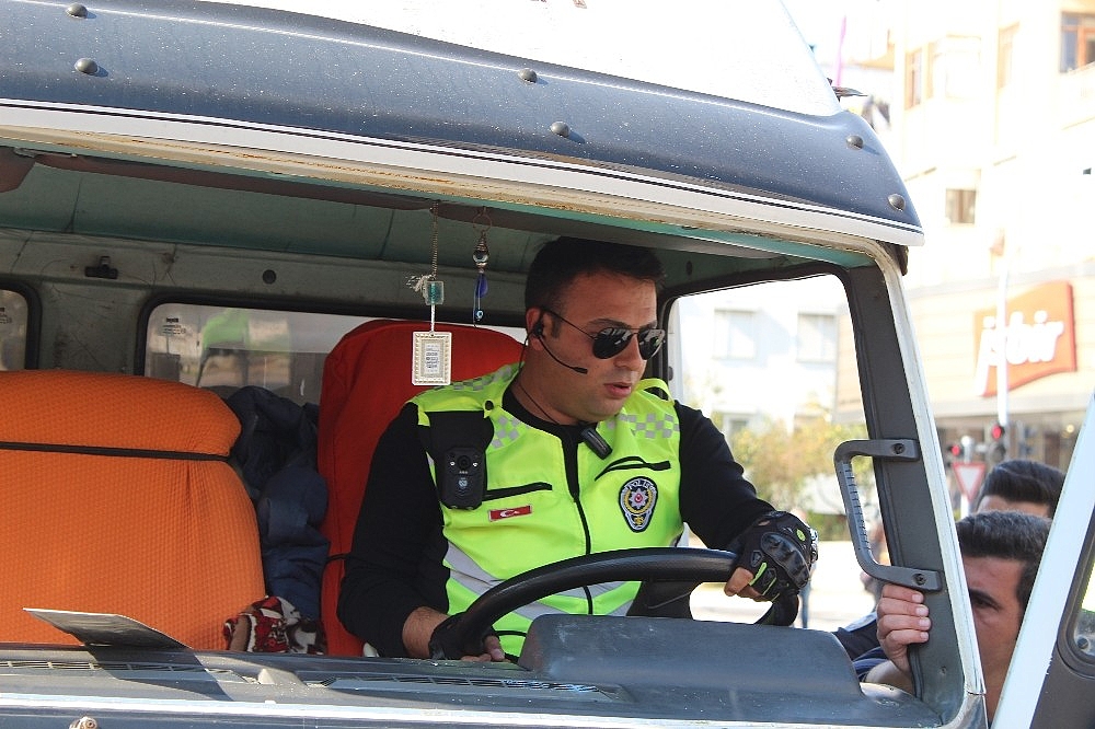 Antalya'da trafik kazası!