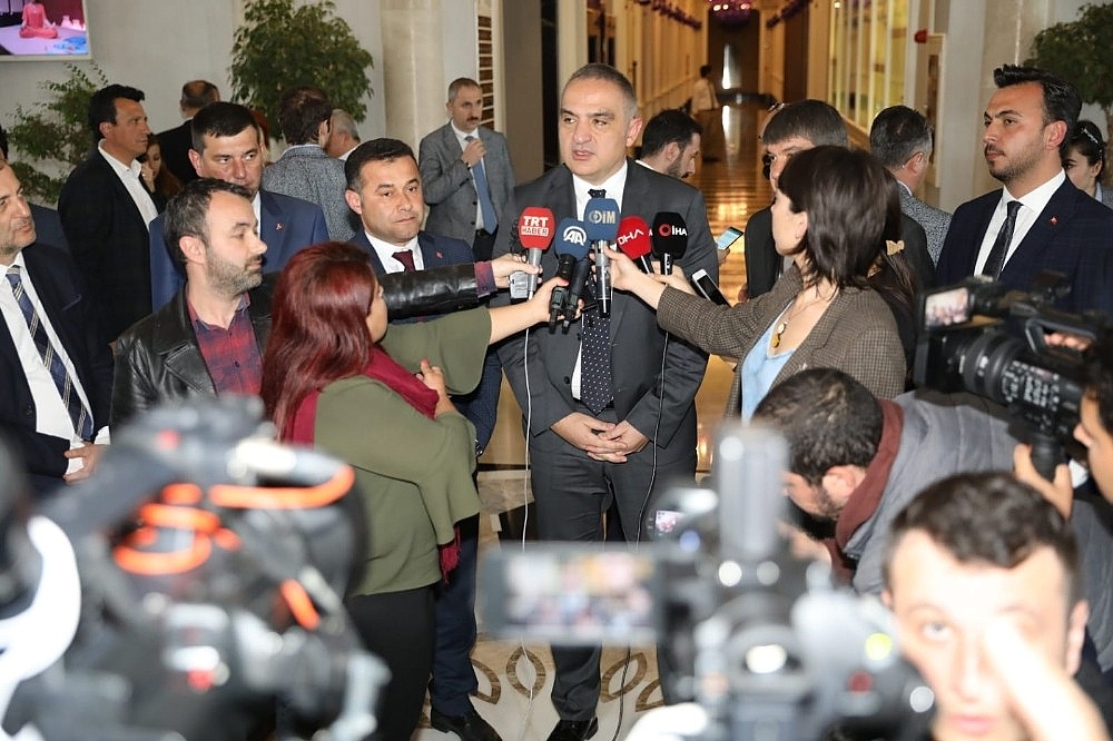 Bakan Ersoy: "Turizm anlayışımız Türkiye'de değişiyor"