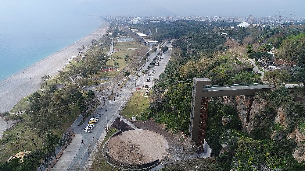 Beach Park'a panoramik asansör