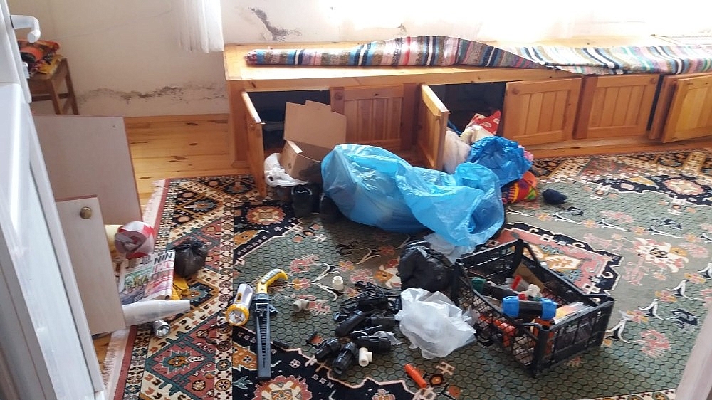 Hırsızlar yayla evlerine dadandı!