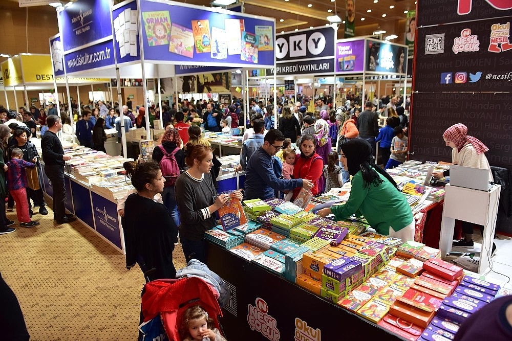Kepez Kitap Fuarı'na rekor ziyaretçi