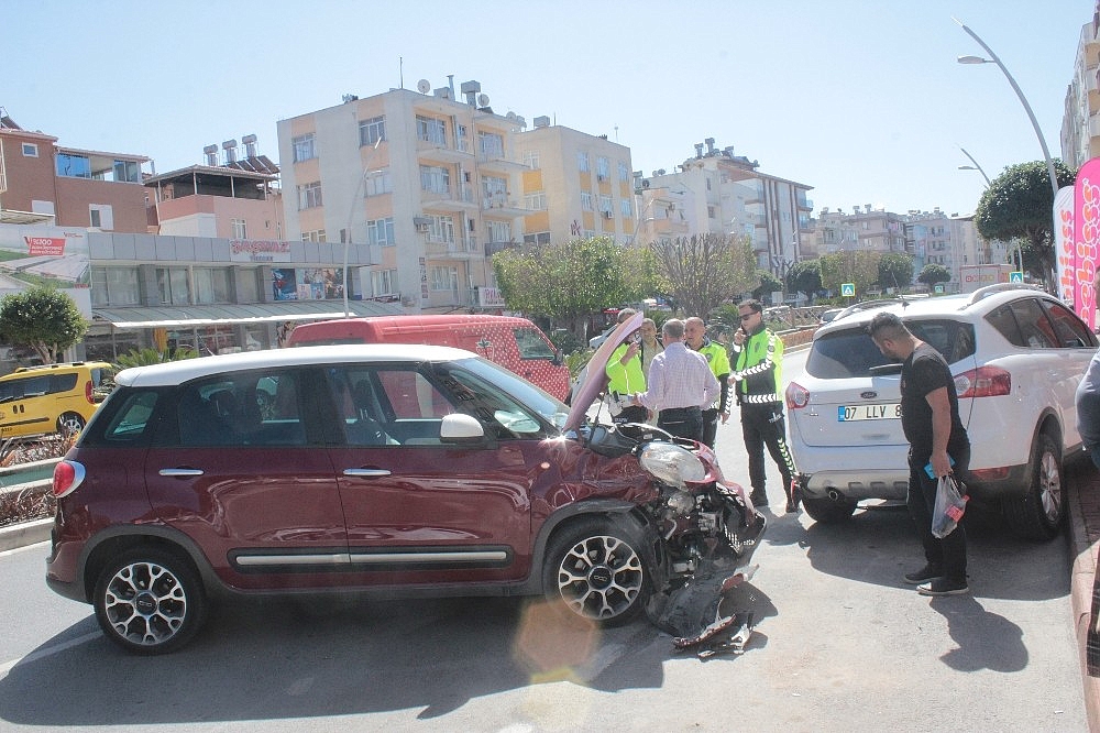 Manavgat'ta zincirleme kaza!