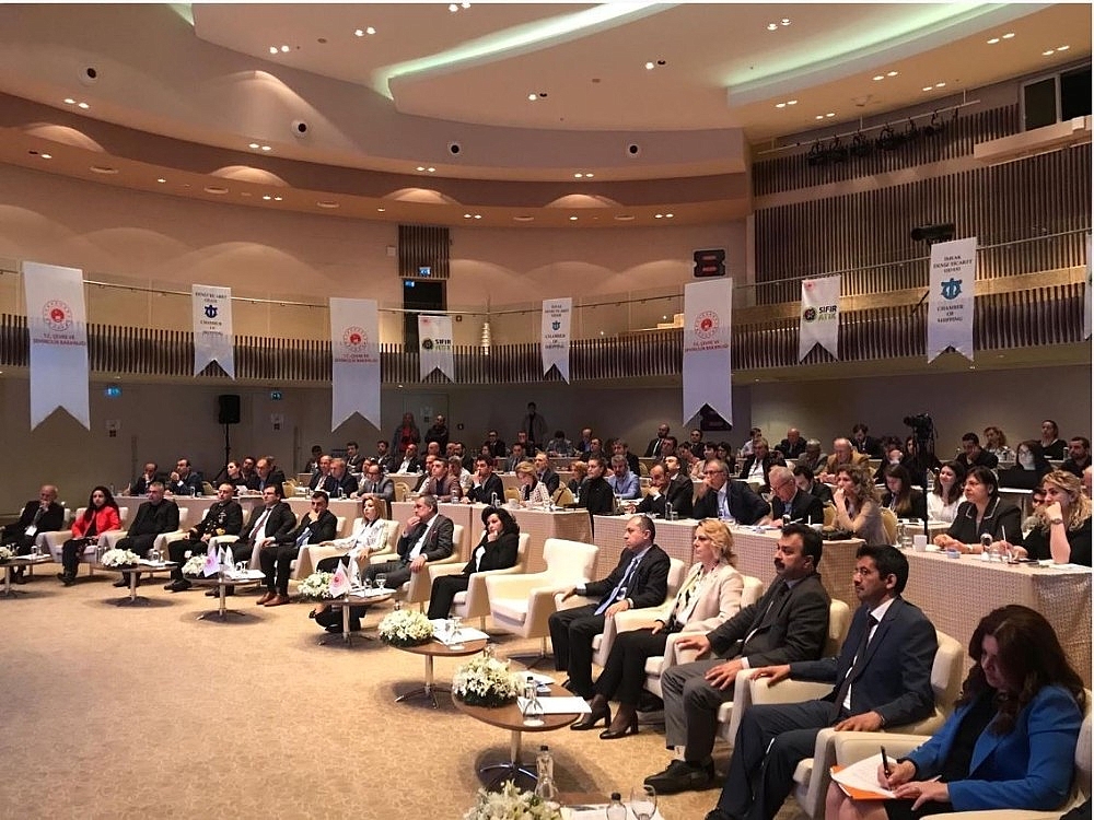 Çetin: "Denizlerin korunması, denizcilerin önemli görevi"