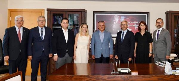 Vali Yazıcı'dan muhasebecilere ziyaret