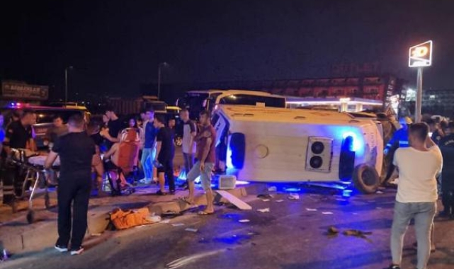 Alanya'da ambulans ile otomobil çarpıştı