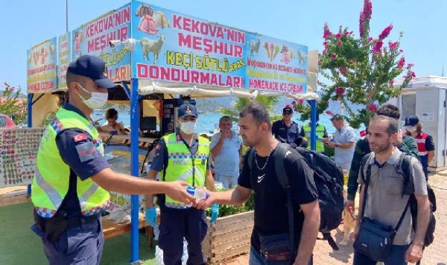 Kaçak göçmenleri 'Avrupa' diye Kekova Adası'na bıraktılar