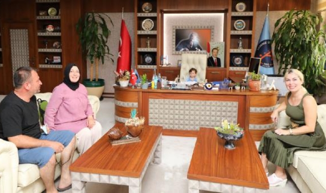 Rektör Özkan, 2 yaşındaki Ömer Özkan ile bir araya geldi