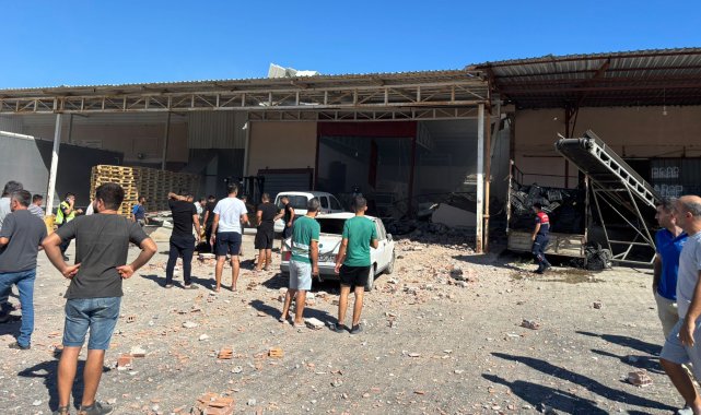 Antalya'da, toptancı halindeki iş yerinde patlama