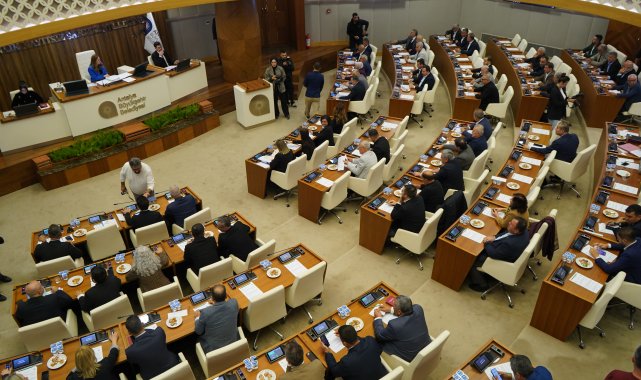 Antalya'da depremler meclisin gündeminde