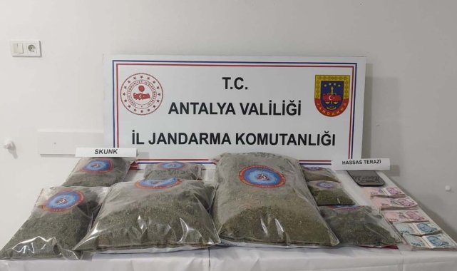 Elmalı'da uyuşturucu operasyonu