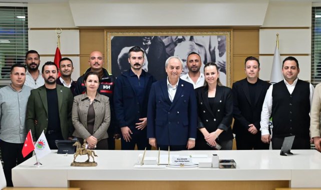 Kocagöz, halk gününde gönüllere dokundu