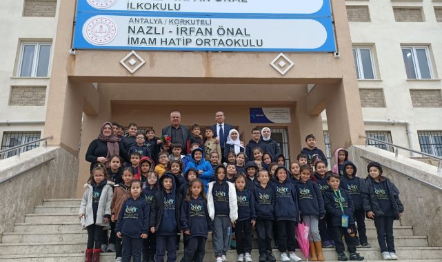 Öğretmen ve öğrencilerden okulu yaptıran hayırsevere vefa