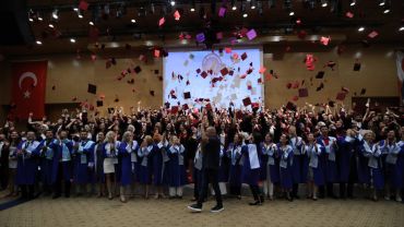 238 hekim yemin ederek mezun oldu