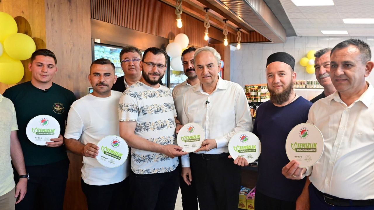 Kepez’de ‘Temizlik Kirletmemektir’ kampanyası