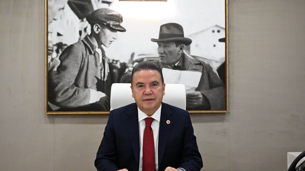 Muhittin Böcek: Ekrem İmamoğlu benden 15 milyon avro destek istedi