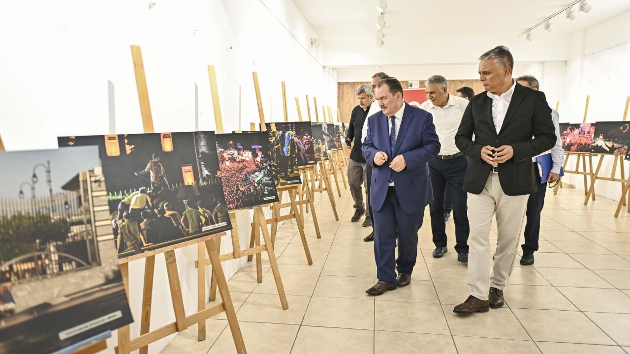 15 Temmuz şehitleri fotoğraf sergisiyle anıldı