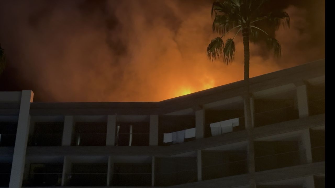 Alanya’da otel çatısında yangın