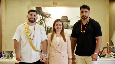 Kırkpınar Başpehlivanı Taş, Antalya'da coşkuyla karşılandı