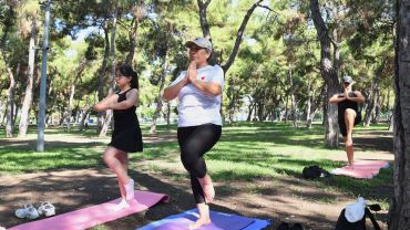 Vertigo hastalığını yoga yaparak dengeledi